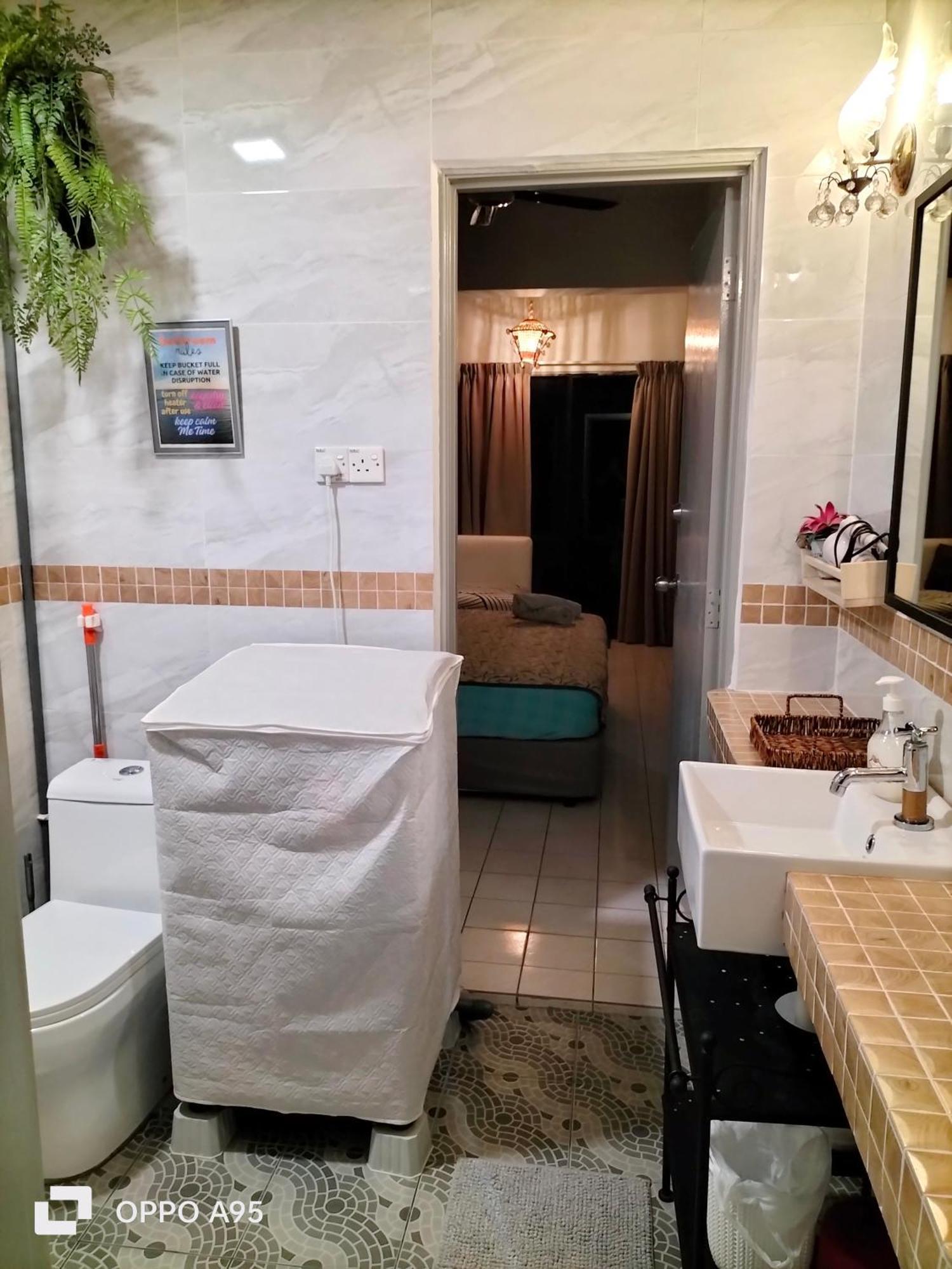 Seafront Sunsetspa Петалинг Джая Екстериор снимка